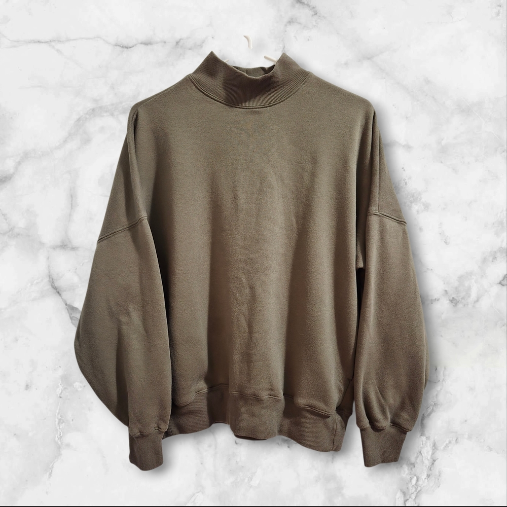 Men's Olive Green Sweater